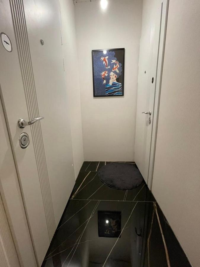 1 Room 65M2 Center Of Obolon Near River Side. 基輔 外观 照片